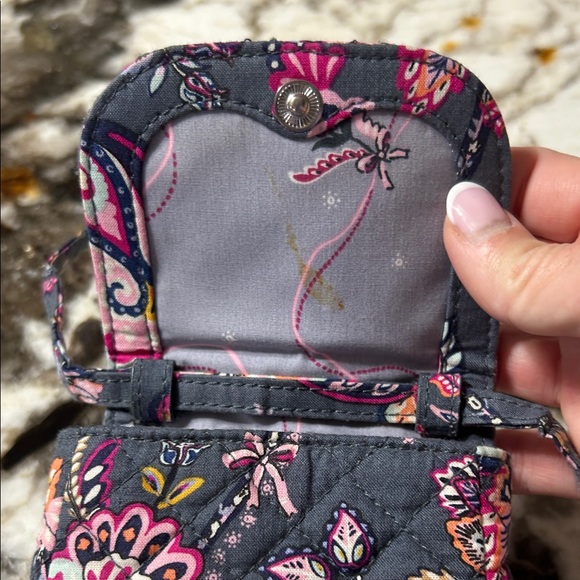 Vera Bradley Quilted Crossbody phone purse - Picture 4 of 7